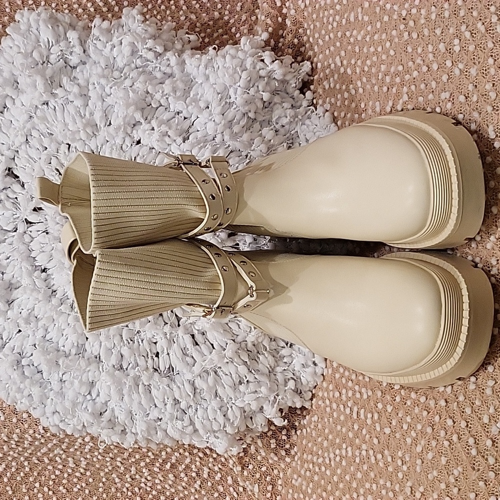 Dream Pairs ankle boots - Picture 2 of 14